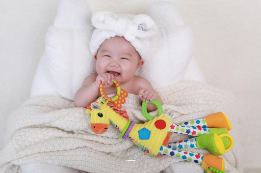 邵阳县1岁宝宝流鼻涕打喷嚏